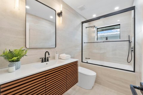 Casa en venta en Fort Lauderdale, Florida, 3 dormitorios, 179.77 m2 № 2246721 - foto 24