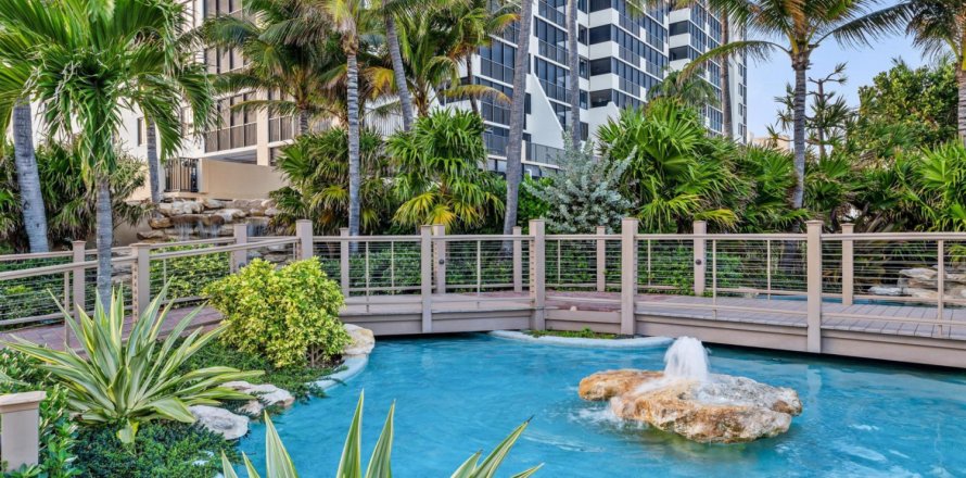 Condo in Highland Beach, Florida, 2 bedrooms  № 1096506