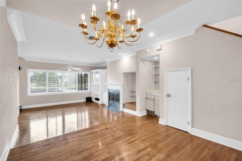 Townhouse in Tampa, Florida 3 bedrooms, 227.15 sq.m. № 2384423 - photo 3