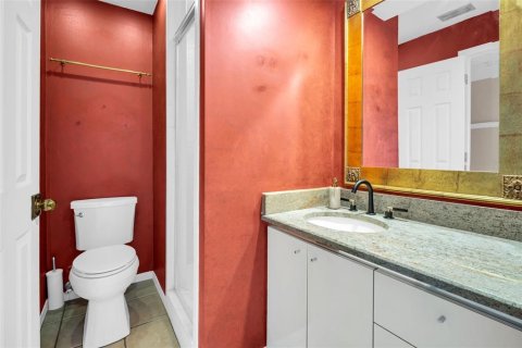 Townhouse in Tampa, Florida 3 bedrooms, 227.15 sq.m. № 2384423 - photo 26