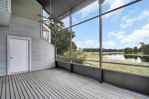 Townhouse in Tampa, Florida 3 bedrooms, 227.15 sq.m. № 2384423 - photo 9