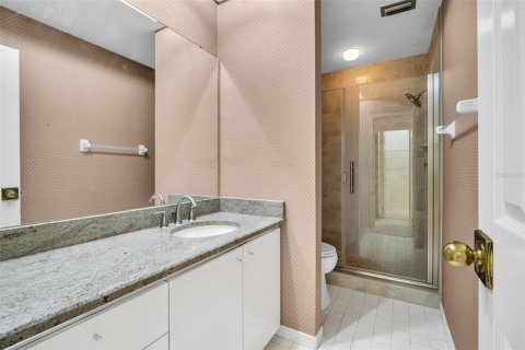Townhouse in Tampa, Florida 3 bedrooms, 227.15 sq.m. № 2384423 - photo 22