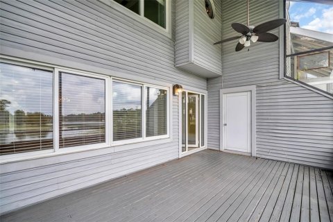 Townhouse in Tampa, Florida 3 bedrooms, 227.15 sq.m. № 2384423 - photo 10