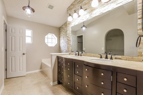 Villa ou maison à louer à Eustis, Floride: 3 chambres, 172.33 m2 № 2100055 - photo 12