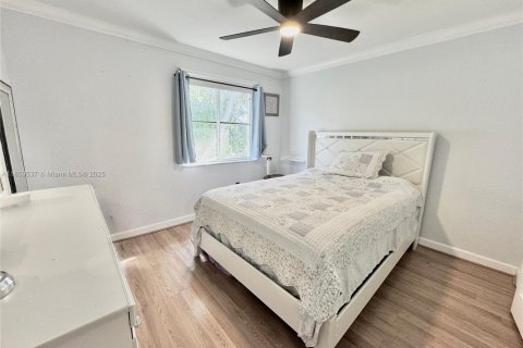 Townhouse in Miramar, Florida 4 bedrooms, 173.63 sq.m. № 1889048 - photo 21