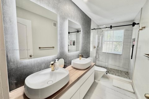 Townhouse in Miramar, Florida 4 bedrooms, 173.63 sq.m. № 1889048 - photo 19