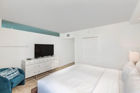 Condominio en alquiler en Miami Beach, Florida, 1 dormitorio, 78.04 m2 № 211841 - foto 11