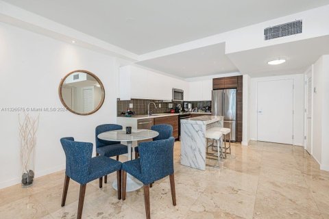 Condominio en alquiler en Miami Beach, Florida, 1 dormitorio, 78.04 m2 № 211841 - foto 15
