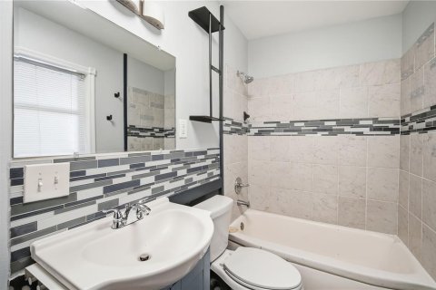 Casa en alquiler en Gulfport, Florida, 2 dormitorios, 87.24 m2 № 2097409 - foto 20