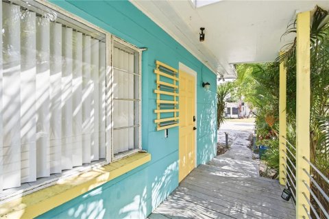 Casa en alquiler en Gulfport, Florida, 2 dormitorios, 87.24 m2 № 2097409 - foto 4