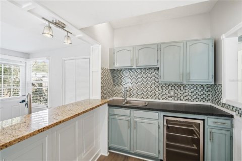 Casa en alquiler en Gulfport, Florida, 2 dormitorios, 87.24 m2 № 2097409 - foto 9