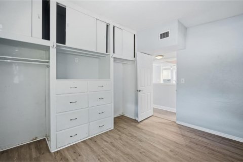 Casa en alquiler en Gulfport, Florida, 2 dormitorios, 87.24 m2 № 2097409 - foto 17