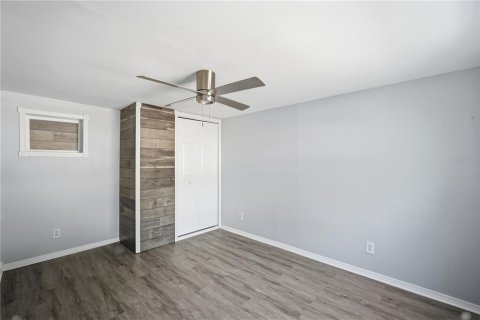 Casa en alquiler en Gulfport, Florida, 2 dormitorios, 87.24 m2 № 2097409 - foto 18