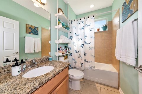 House in Parrish, Florida 4 bedrooms, 247.21 sq.m. № 1786127 - photo 19