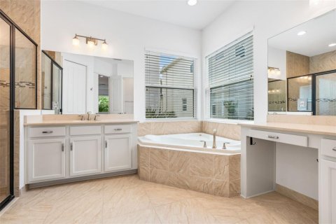 Villa ou maison à vendre à Wesley Chapel, Floride: 4 chambres, 368.82 m2 № 1616803 - photo 28