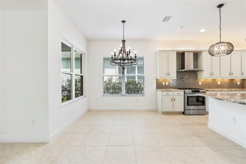 Villa ou maison à vendre à Wesley Chapel, Floride: 4 chambres, 368.82 m2 № 1616803 - photo 17