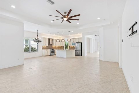 Villa ou maison à vendre à Wesley Chapel, Floride: 4 chambres, 368.82 m2 № 1616803 - photo 24