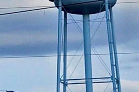 Casa en alquiler en Okeechobee, Florida, 2 dormitorios, 130.06 m2 № 1186903 - foto 1