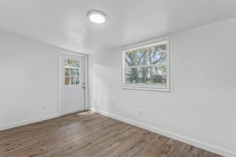 House in Lakeland, Florida 4 bedrooms, 130.43 sq.m. № 2314933 - photo 9