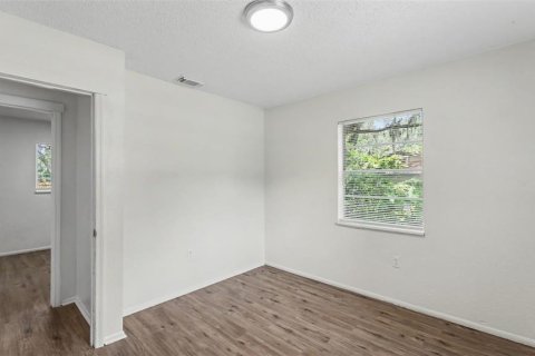 House in Lakeland, Florida 4 bedrooms, 130.43 sq.m. № 2314933 - photo 22
