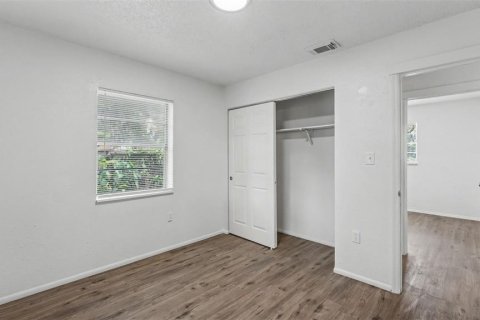 House in Lakeland, Florida 4 bedrooms, 130.43 sq.m. № 2314933 - photo 17