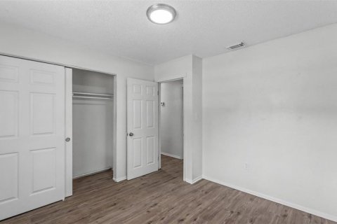 House in Lakeland, Florida 4 bedrooms, 130.43 sq.m. № 2314933 - photo 21