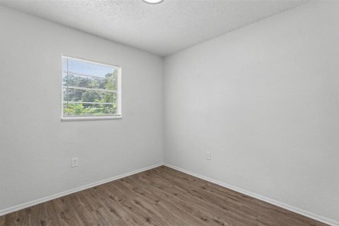 House in Lakeland, Florida 4 bedrooms, 130.43 sq.m. № 2314933 - photo 12
