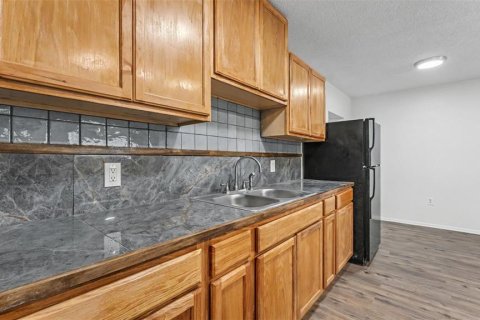 House in Lakeland, Florida 4 bedrooms, 130.43 sq.m. № 2314933 - photo 7