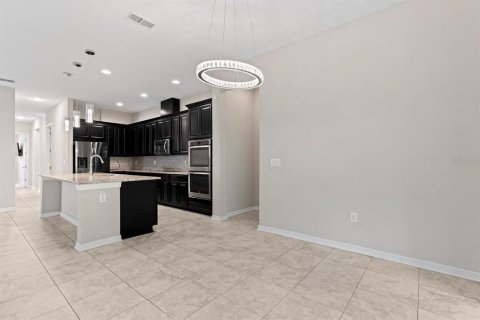 Casa en venta en Wesley Chapel, Florida, 4 dormitorios, 193.52 m2 № 1917007 - foto 19