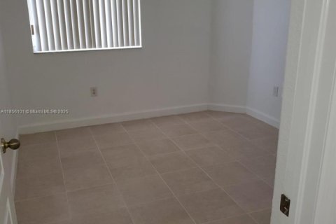 Condominio en alquiler en Florida City, Florida, 3 dormitorios, 108.32 m2 № 1958196 - foto 7
