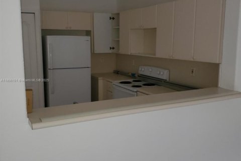 Condominio en alquiler en Florida City, Florida, 3 dormitorios, 108.32 m2 № 1958196 - foto 15