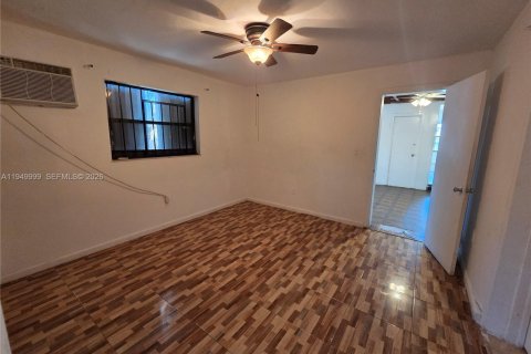 Снять в аренду виллу или дом в Майами, Флорида 3 спальни, 115.01м2, № 2005732 - фото 11