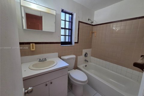 Снять в аренду виллу или дом в Майами, Флорида 3 спальни, 115.01м2, № 2005732 - фото 9