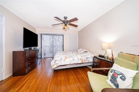Condo in Orlando, Florida, 2 bedrooms  № 2205108 - photo 26