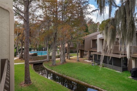 Condo in Orlando, Florida, 2 bedrooms  № 2205108 - photo 24
