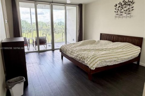 Copropriété à louer à Pompano Beach, Floride: 3 chambres, 159.42 m2 № 2051587 - photo 11