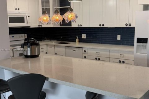 Copropriété à louer à Pompano Beach, Floride: 3 chambres, 159.42 m2 № 2051587 - photo 5