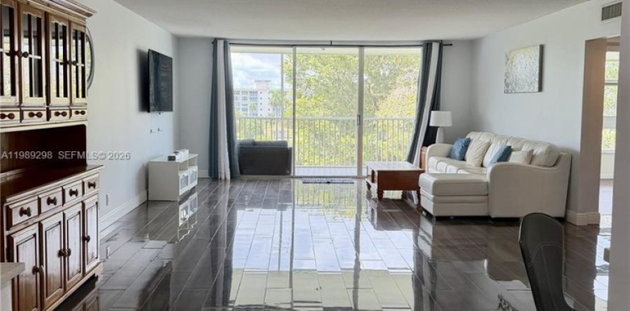 Condo à Pompano Beach, Floride, 3 chambres № 2051587