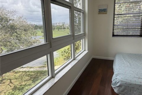 Copropriété à louer à Pompano Beach, Floride: 3 chambres, 159.42 m2 № 2051587 - photo 15