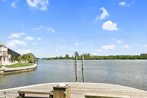 Condo in Sarasota, Florida, 3 bedrooms  № 842598 - photo 22