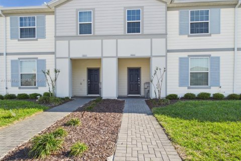 Touwnhouse à Davenport, Floride 5 chambres, 213.02 m2 № 2051828