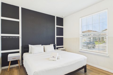 Touwnhouse à vendre à Davenport, Floride: 5 chambres, 213.02 m2 № 2051828 - photo 13