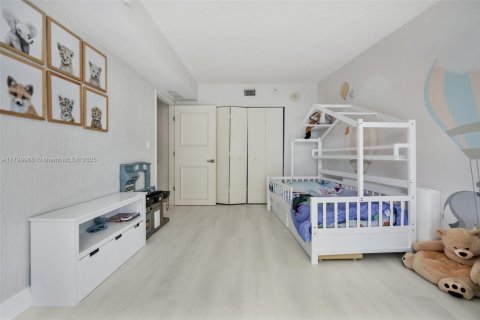 Condo in Sunny Isles Beach, Florida, 3 bedrooms  № 1867186 - photo 25