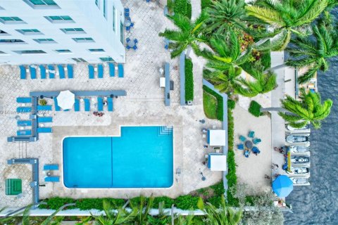 Condominio en venta en Fort Lauderdale, Florida, 1 dormitorio, 50.91 m2 № 1729337 - foto 4