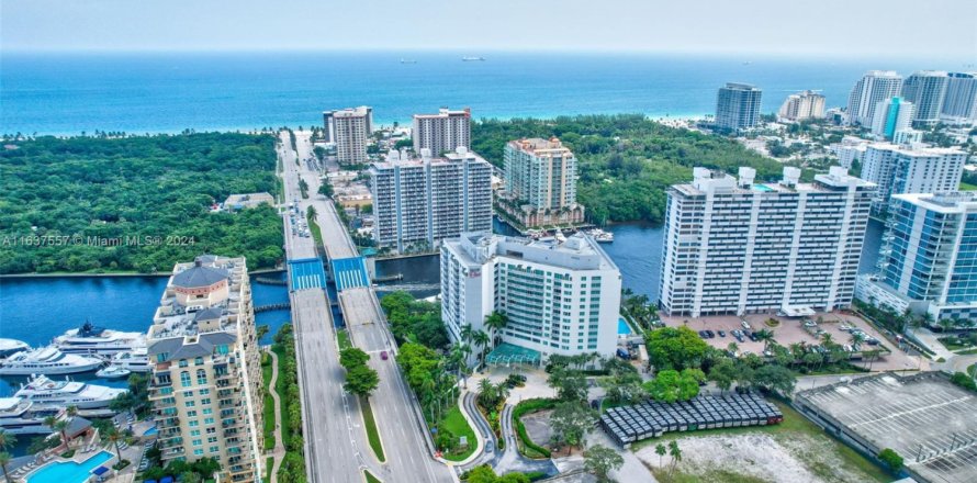 Condominio en Fort Lauderdale, Florida, 1 dormitorio  № 1729337