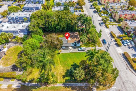 Casa en venta en Miami, Florida, 4 dormitorios, 128.76 m2 № 2040859 - foto 12