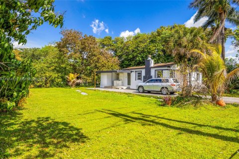 Casa en venta en Miami, Florida, 4 dormitorios, 128.76 m2 № 2040859 - foto 3