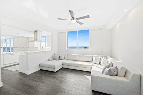 Condo in Pompano Beach, Florida, 3 bedrooms  № 1482403 - photo 6