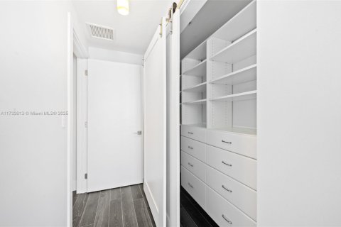 Condo in Pompano Beach, Florida, 3 bedrooms  № 1482403 - photo 28