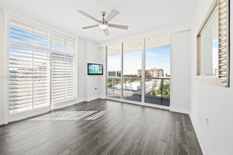 Condo in Pompano Beach, Florida, 3 bedrooms  № 1482403 - photo 26
